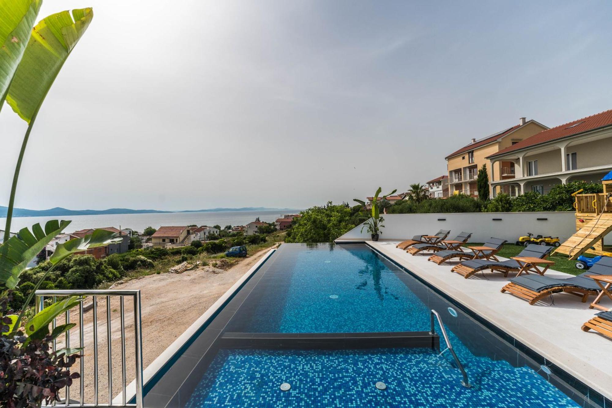 Holiday House Dominik Apartments Sveti Petar  Rum bild