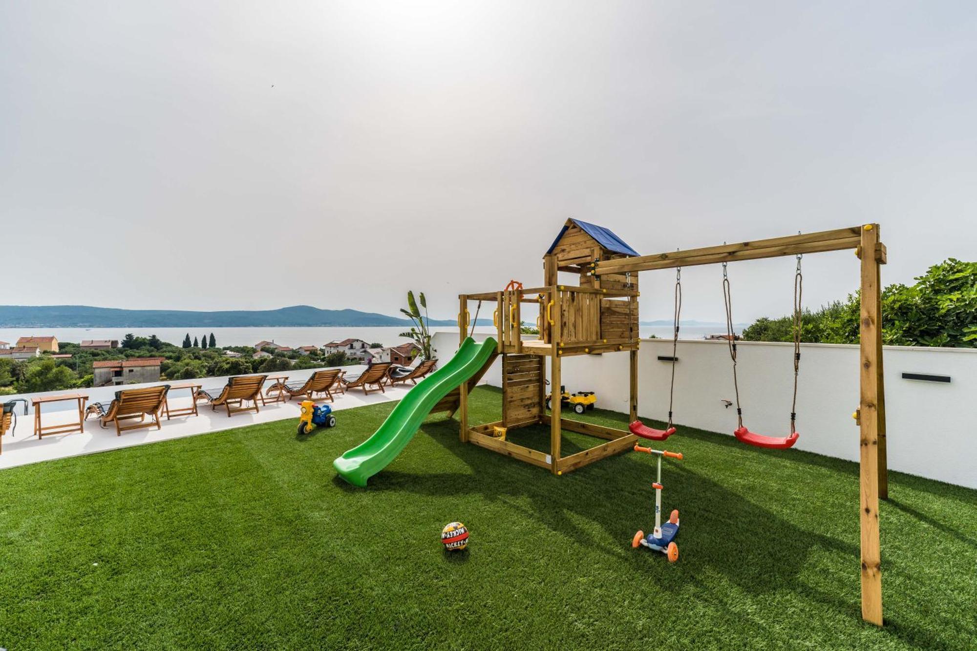 Holiday House Dominik Apartments Sveti Petar  Rum bild