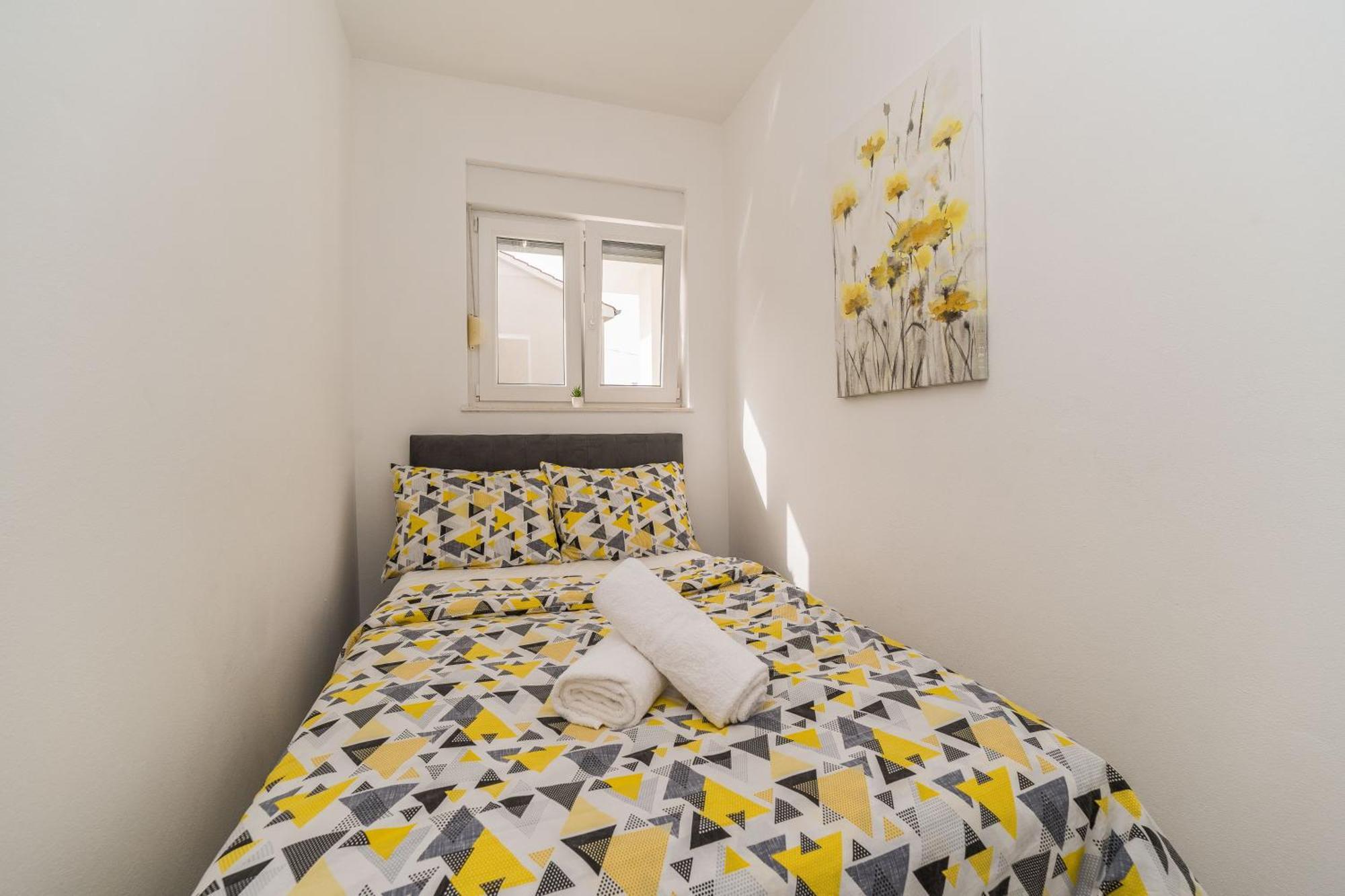 Holiday House Dominik Apartments Sveti Petar  Rum bild
