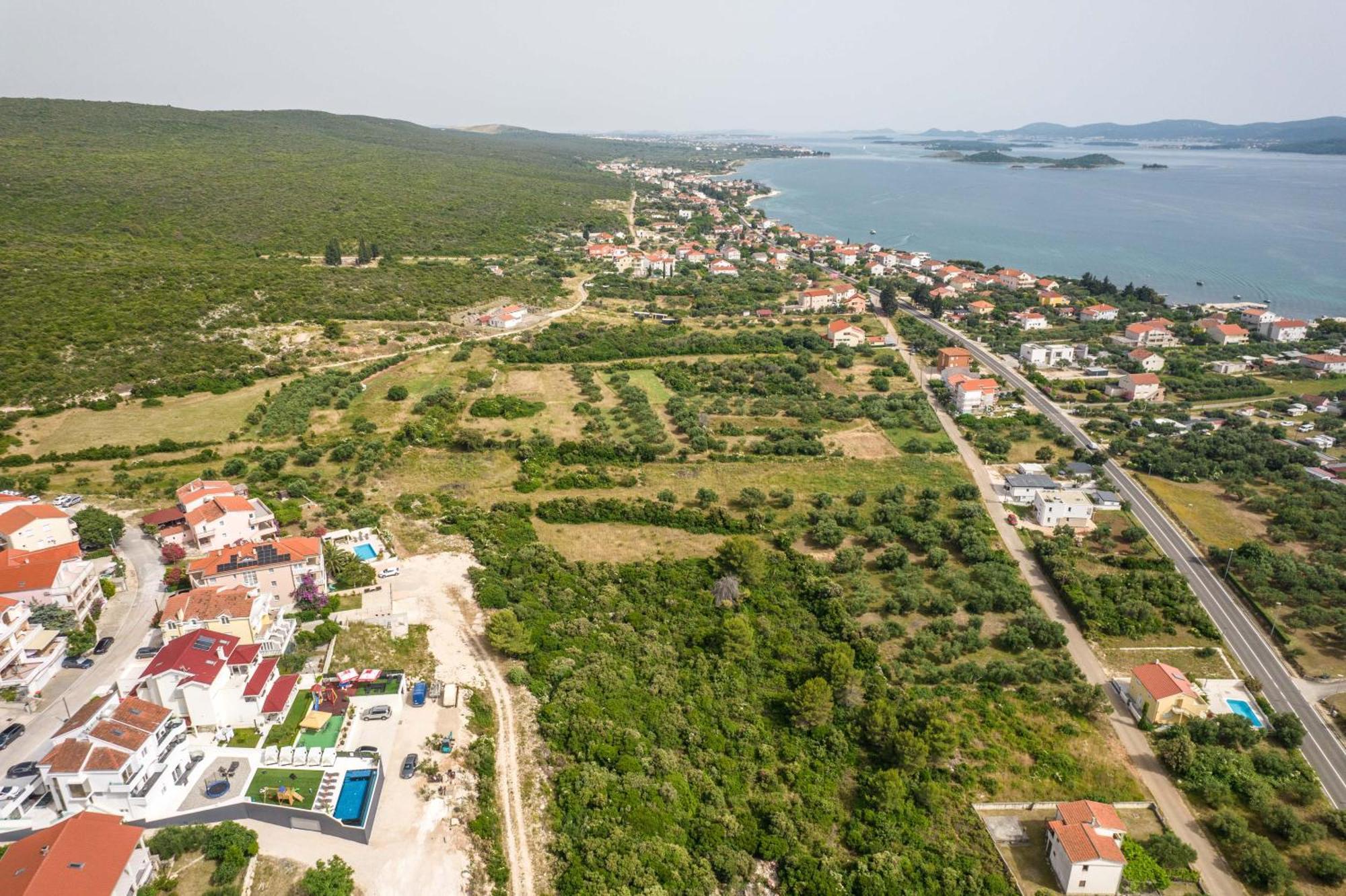 Holiday House Dominik Apartments Sveti Petar  Rum bild